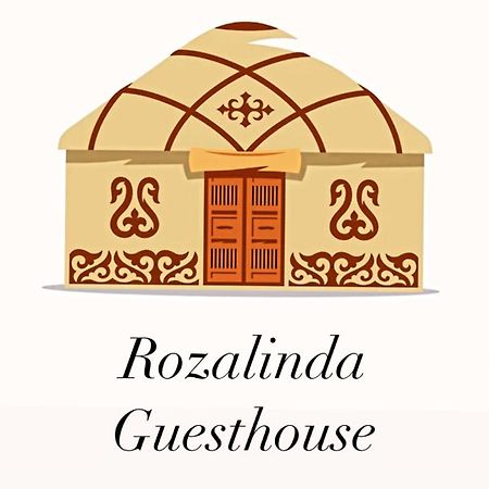 Naryn Rozalinda Guesthouse מראה חיצוני תמונה